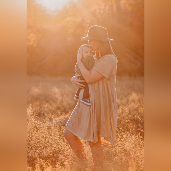 Three Bird Nest Large cream color dress - Picture 5 of 6